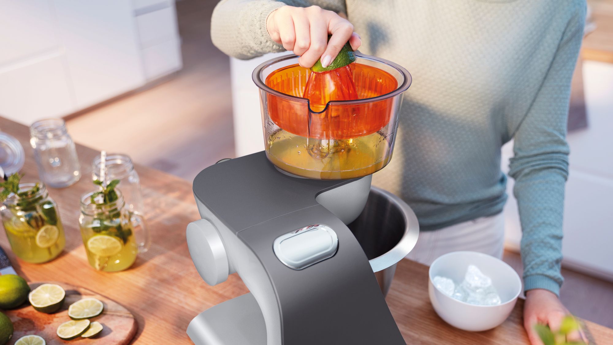 Bosch MUM58359 Serie 4 Mutfak Makinesi 1000 W Metalik İnoks