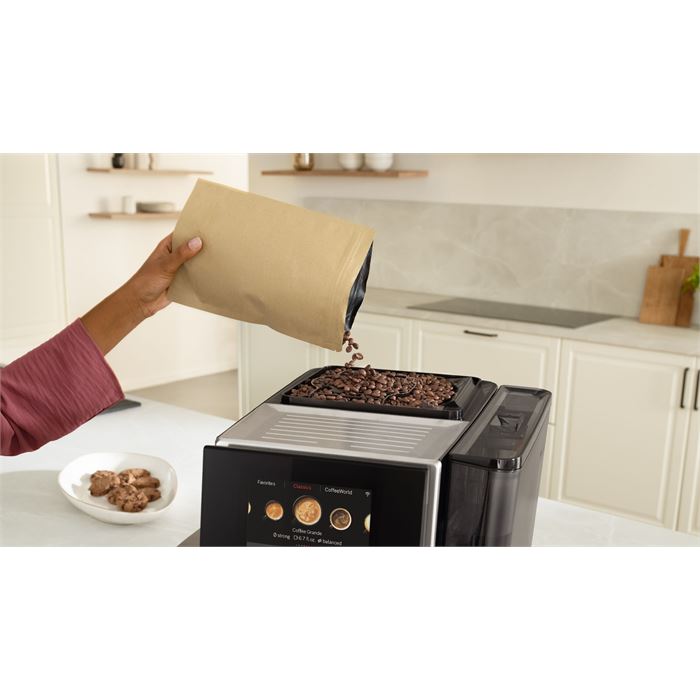 Bosch Serie 8 TQE80703 Tam Otomatik Espresso Makinesi